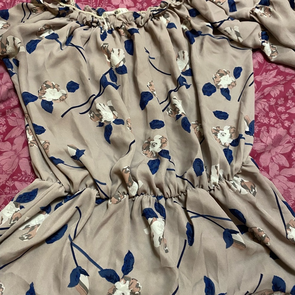 2️⃣0️⃣ So What ? Scooped Ruffle 3/4 SHIRT - Small
